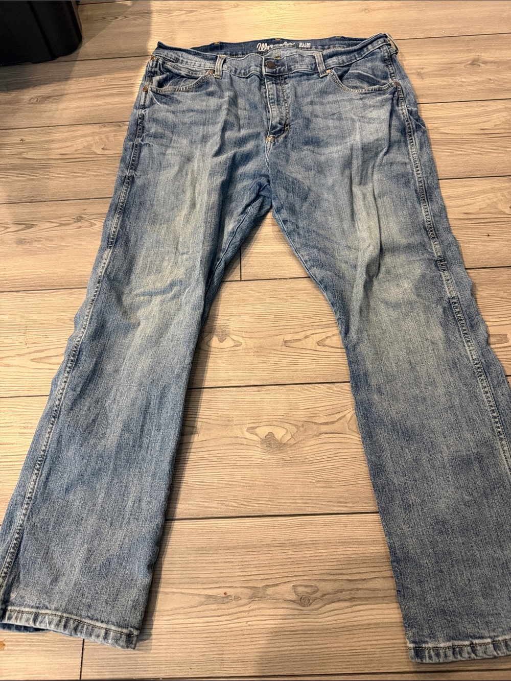 Wrangler Retro Slim Boot 38x32